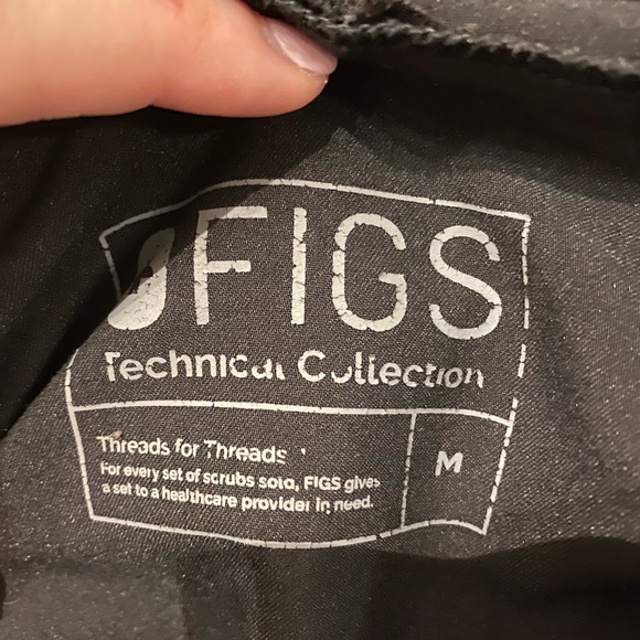 FIGS Kade Cargo Scrub Pant - Picture 3 of 3